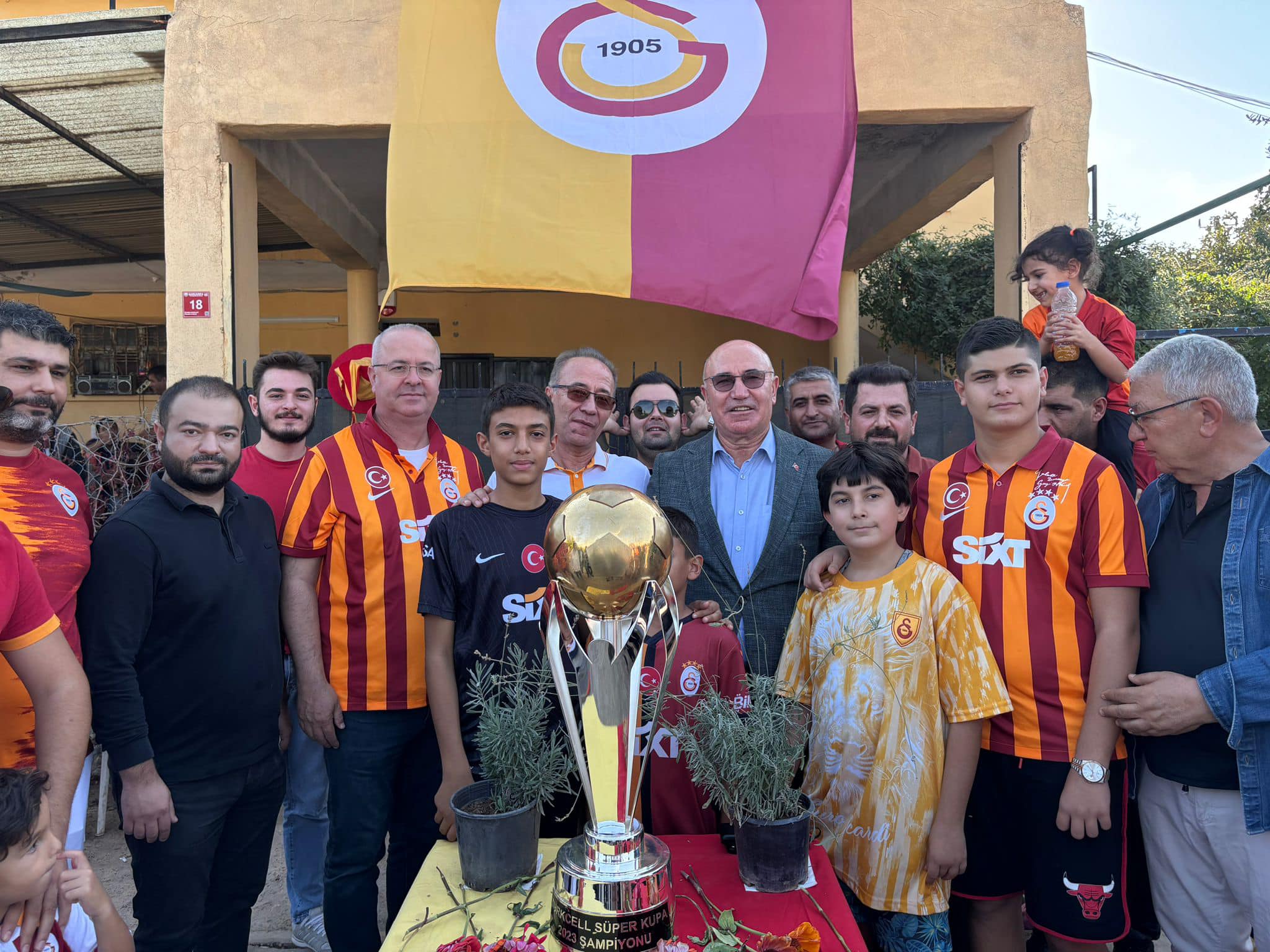 İCARDİ'YE URFA'DAN SELAM