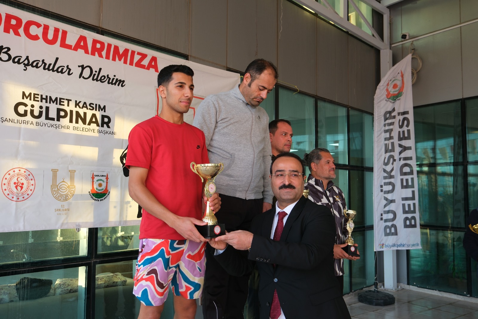 Tenis'te ödüller sahiplerini buldu