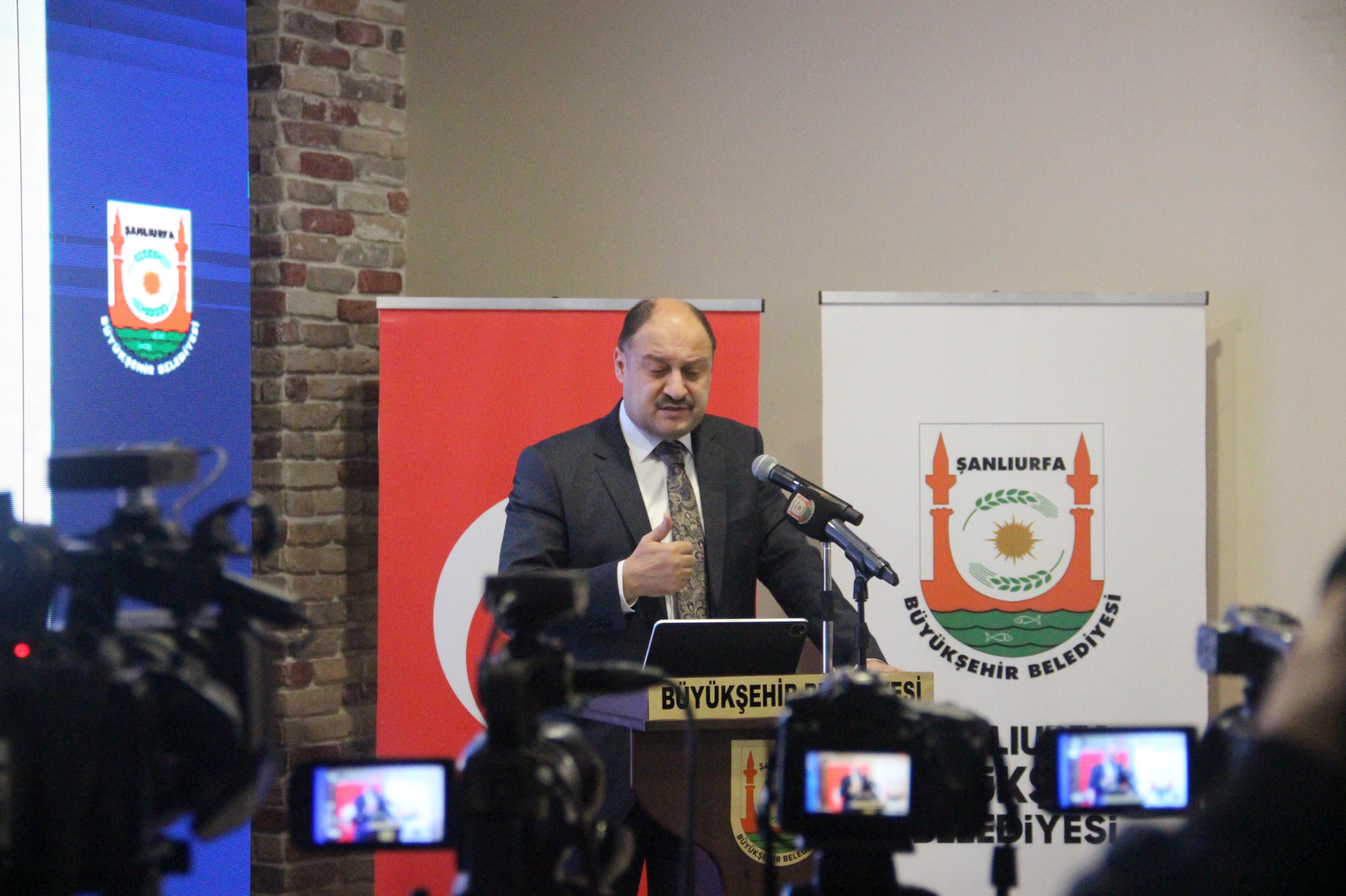 Gülpınar'dan Beyazgül'e açık çağrı