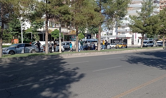 5 aracın karıştığı kazada maddi hasar oluştu