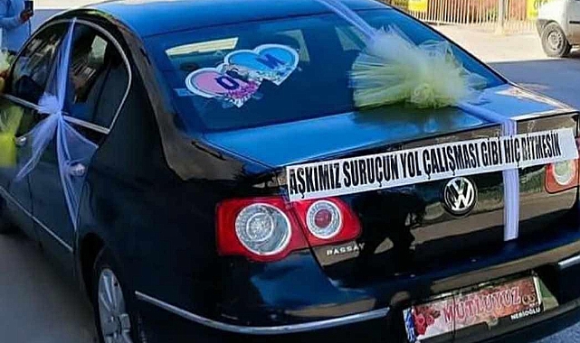 Bitmeyen yol mizah konusu oldu