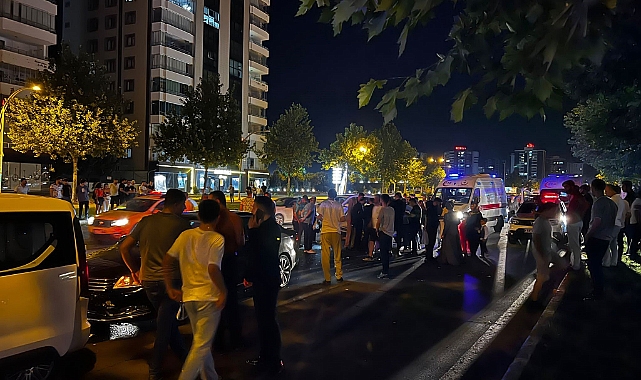 Düğün konvoyunda 3 araç kazaya karıştı: 3 yaralı