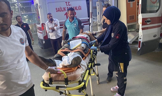 İnşaat iskelesi devrildi: 2 yaralı