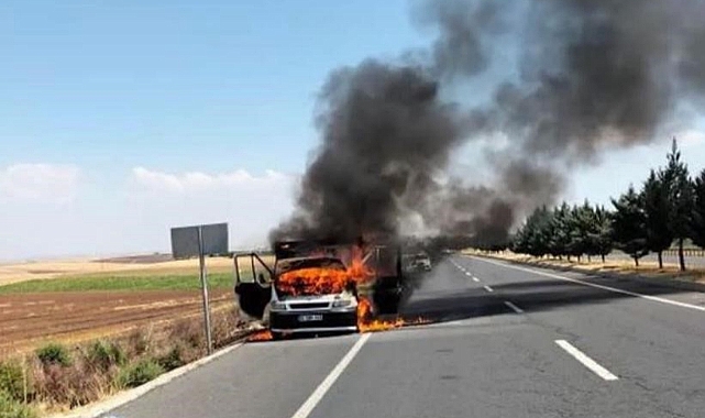 Kavun almaya gelen kamyonet alevlere teslim oldu