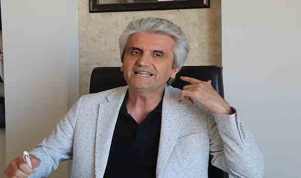 Ünlü estetikçi uyardı: “Kepçe kulak ameliyatının ilkokul döneminde yapılması ideal”