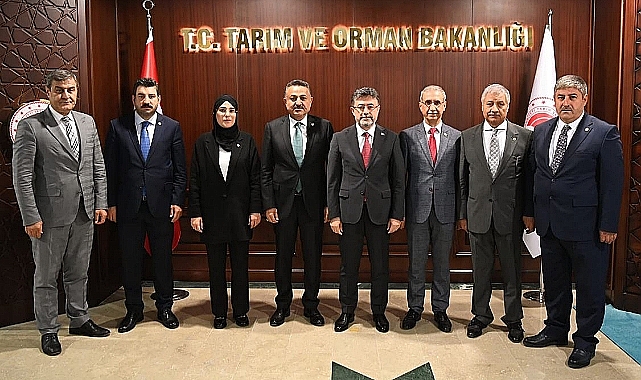 Urfa tarımının sorunlarını Bakan Yumaklı'ya ilettiler