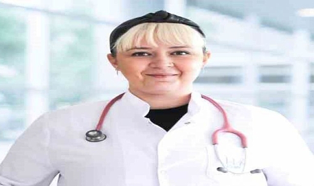 Uzmanından uyarı: "El, ayak ve ağız hastalığı havuz suyundan bulaşabilir"