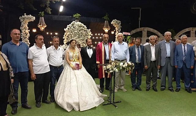 Alav ve Çelik ailesinin mutlu günü