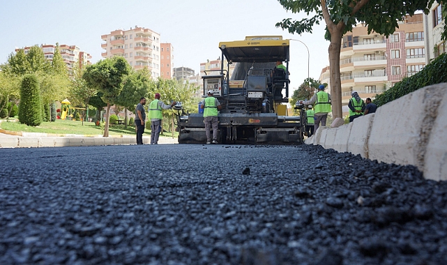 Doğukent Mahallesi’nde yollar asfaltlanıyor