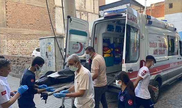 İki gündür haber alınamayan kadın evde ölü bulundu