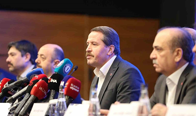 Memur-Sen Genel Başkanı Yalçın: "Yüzdelik zamda iyileştirici bir irade, refah payında ise olumlu bir adım bekliyoruz"