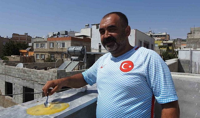 Mermerin üzerinde yumurta pişirdi