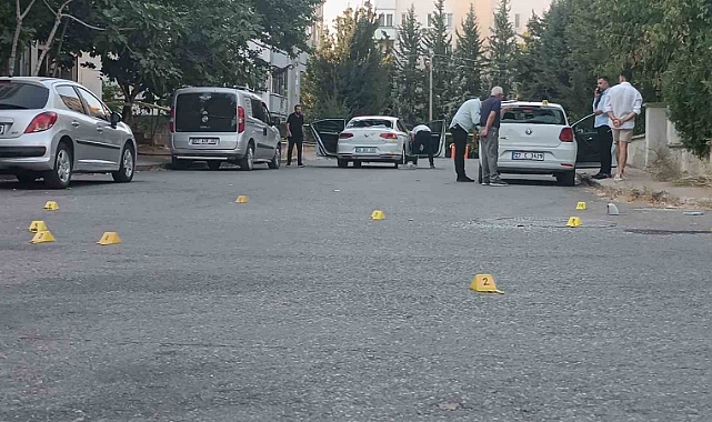 Silahlı kavga: Vücuduna onlarca mermi isabet etti