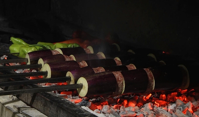 Tescilli Birecik patlıcanında hasat zamanı