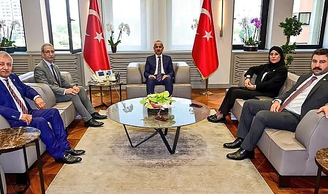 Urfa vekilleri kentin sorunlarını Bakan Uraloğlu'na iletti