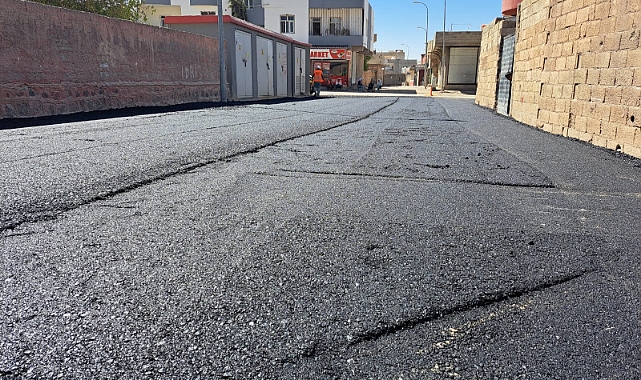 Viranşehir’de alt yapı çalışması biten yollar asfaltlanıyor