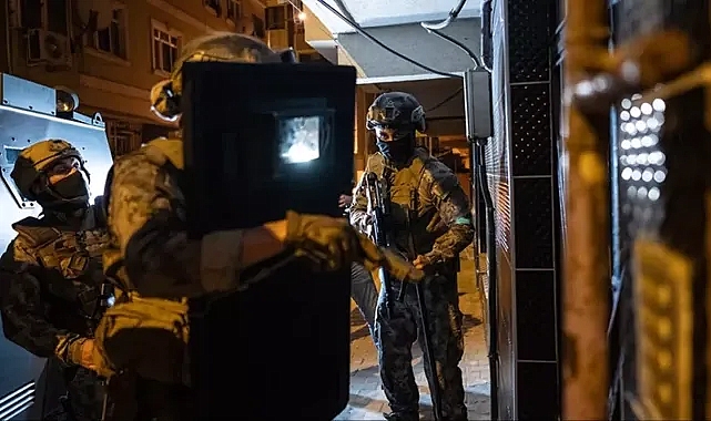  “8 ilde düzenlenen operasyonlarda 42 zehir taciri yakalandı”   