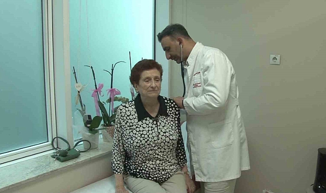 86 yaşındaki hastanın kalp kapağı, TAVİ operasyonuyla ameliyatsız değiştirildi