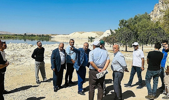 Birecik'teki yol eylemi tatlıya bağlandı