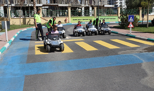 Haliliye Belediyesinden geleceğin sürücü adaylarına trafik eğitimi