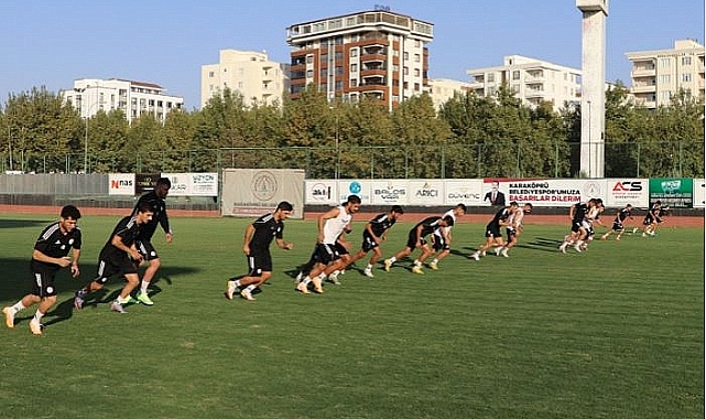 Karaköprü Belediyespor, Erbaaspor hazırlıklarına başladı