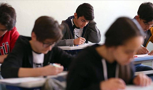 Lisede sınıf tekrarı geri geldi