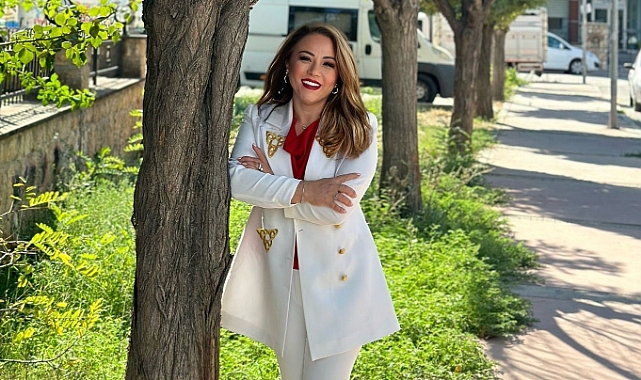 Prof. Dr. Karabulut: Bitkisel beslenme ile fit bir vücuda sahip olunabilirBitkilerin Profesörü Aysun Bay Karabulut, bitkisel beslenme yöntemi ile kilo verme ve fit bir vücuda sahip olunabileceğini söyledi.