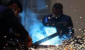 Sanayi üretimi yıllık yüzde 7,4 arttı