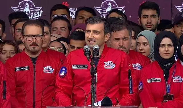 Selçuk Bayraktar :'Dünyanın imrendiği projelere imza atıyoruz'
