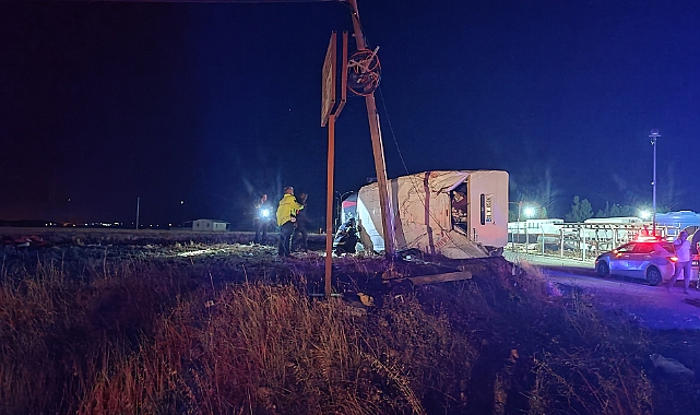 Takla atan araçta 1 kişi öldü, 4 kişi yaralandı   