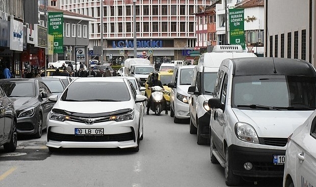 Trafiğe kayıtlı araç 572 bin 446 oldu