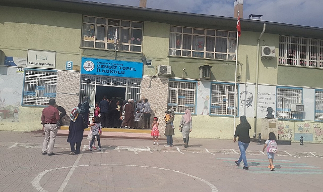 Urfa'da eğitim-öğretim yılı bu yıl da sancılı başladı