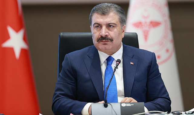 Bakan Koca: Türkiye, vatandaşı olmayan tek hekimi bile çalıştırmıyor