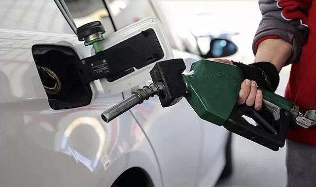 Benzine zam geliyor