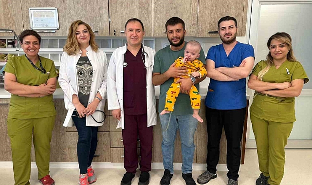 Doktorların dikkati beyin kanaması geçiren bebeği kurtardı