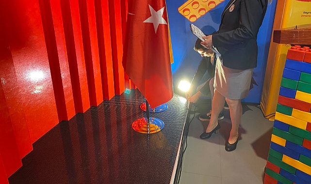 LEGO parçalarından yapılmış dünyanın en büyük bayrağı Türk Bayrağı oldu