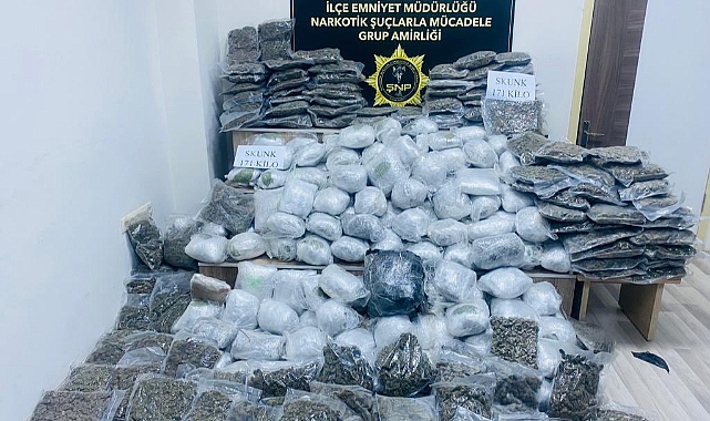 Tırın dorsesinde 171 kilogram uyuşturucu ele geçirildi