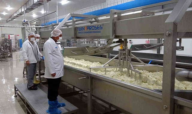 Türkiye’nin ilk süt işletme tesisinde bu yıl itibarıyla 6 milyon 340 bin litre süt işlenerek 770 ton ürün elde edildi
