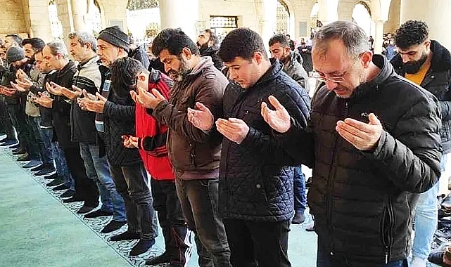Urfa'da Filistinliler için eller semaya kalktı