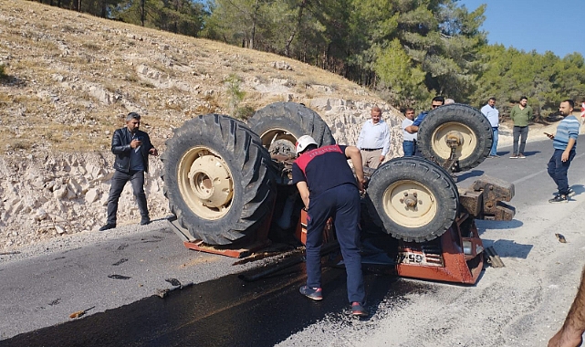 Urfa’da traktör devrildi: 1 ölü