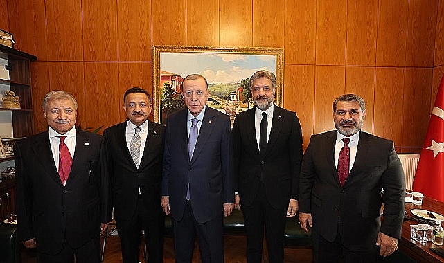 Urfalı siyasiler Cumhurbaşkanı ile bir araya geldi