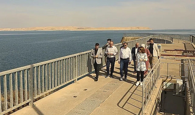 Vali Şıldak Türkye'nin en büyük barajını inceledi