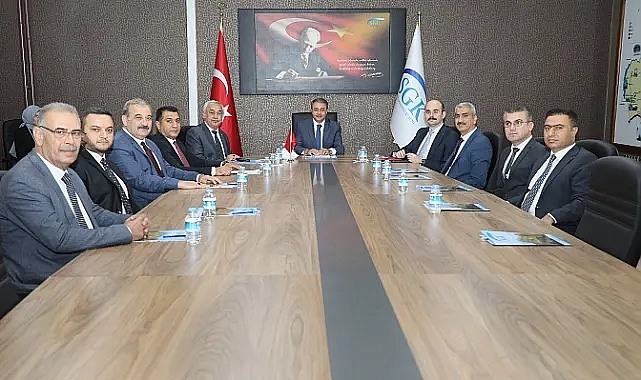 Vali Şıldak, Vakıflar ve SGK'yı ziyaret etti