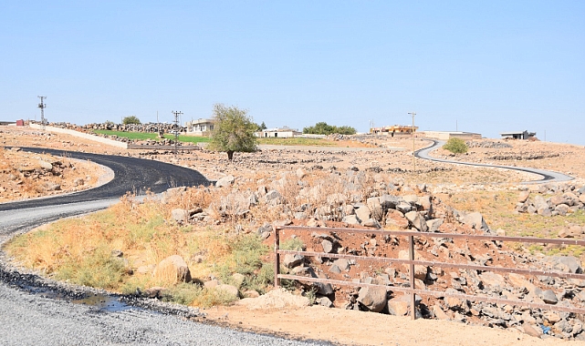 Viranşehir Belediyesi ile kırsal mahalleler konforlu yollara kavuşuyor