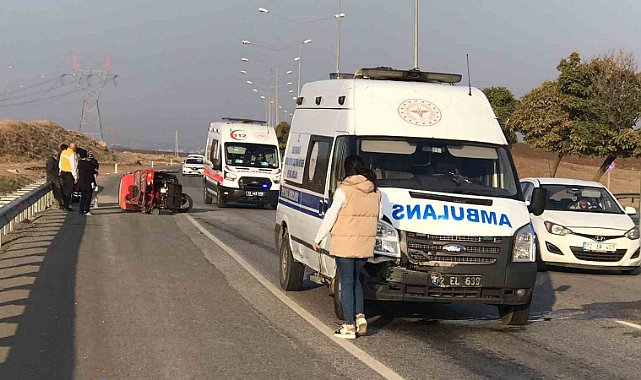 Ambulans ile patpat çarpıştı: 1 yaralı