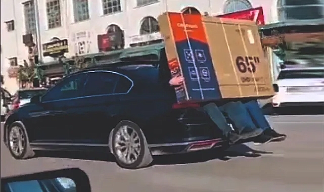'Arkadan otobüs vursa, 2'si de Televizyona çıkmış olur!'