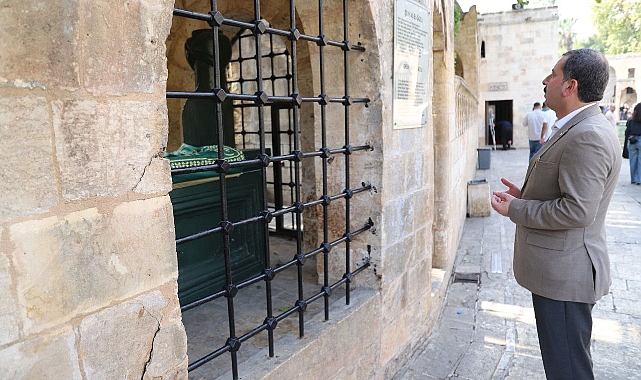 Baydilli'den Şazeli Ali Dede'nin kabrine ziyaret