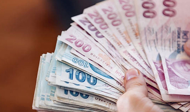 Çalışan emekliye de ikramiye!
