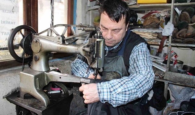 Çanta tamirine rağbet arttı, esnafın yüzü güldü