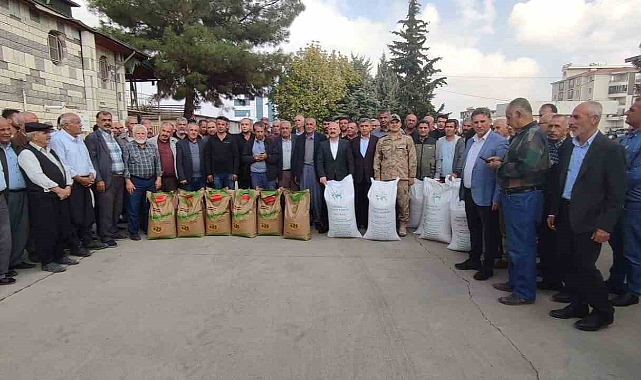 Çiftçiye 392 ton tohumluk dağıtıldı